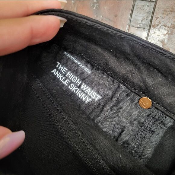 7 For All Mankind High Rise Black Jeans - Picture 4 of 5